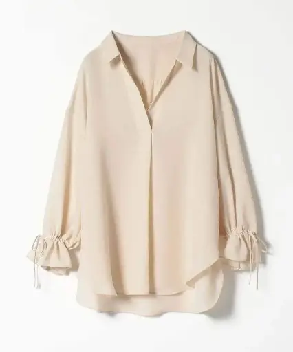 "Elara Flowy Top